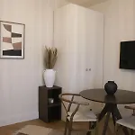 Ideal A - Gare Et A Pied Nicea